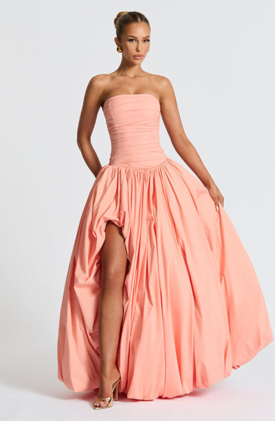 LuxeFlowr Maxi Dress